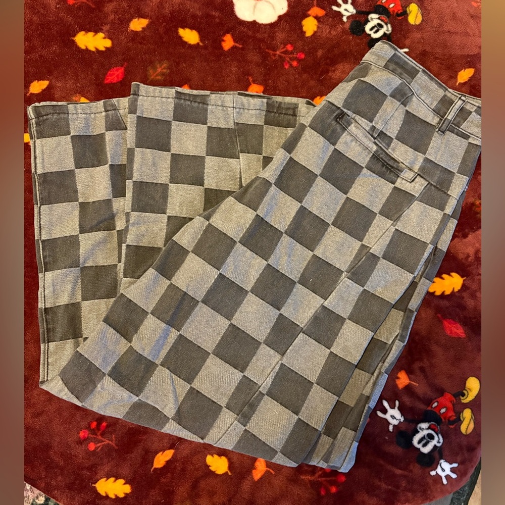 Checkered Flare Jeans in Gray